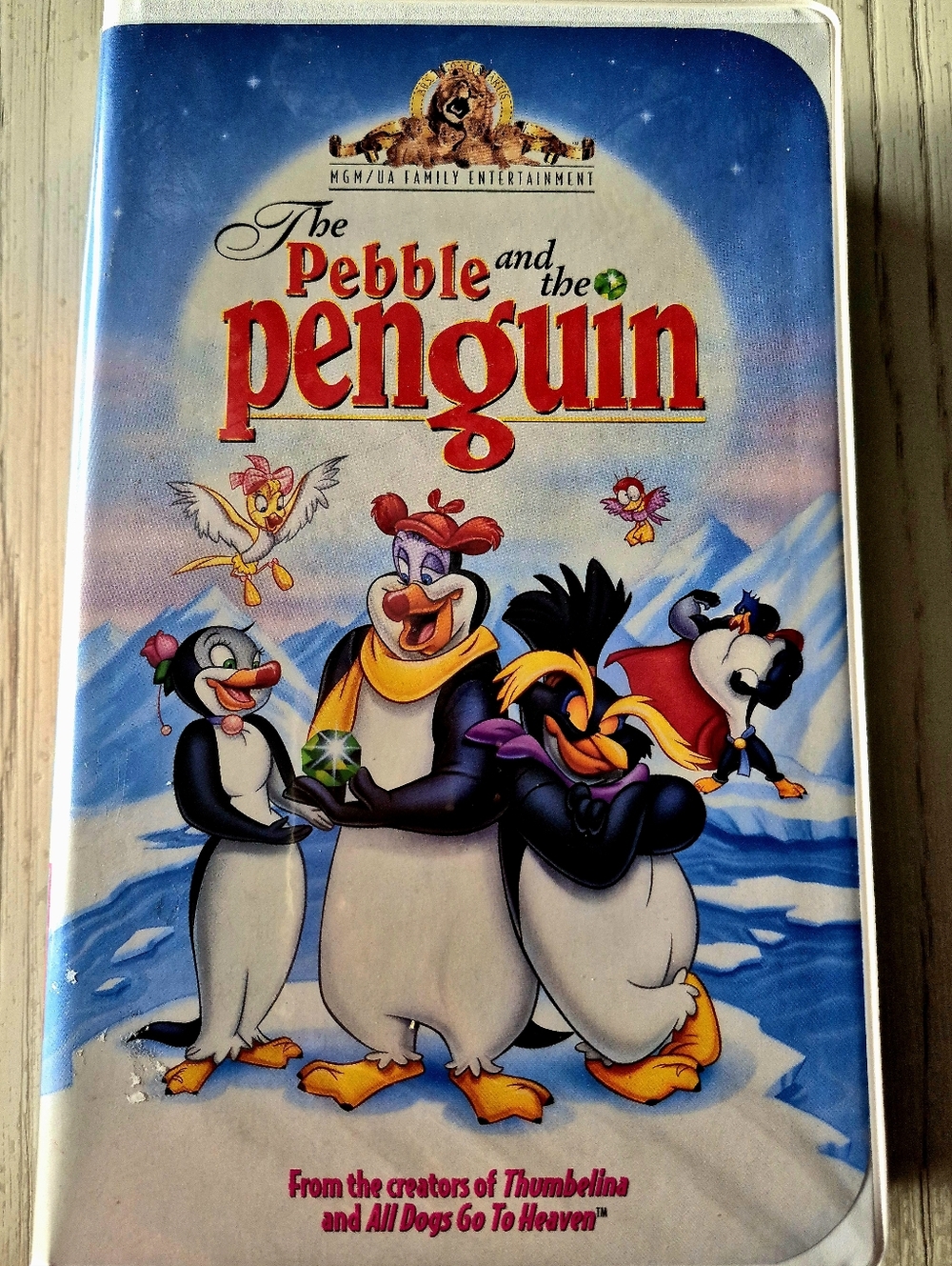 VTG 1995 The Pebble and the Penguin VHS Clamshell w/Original Inserts, Near Mint